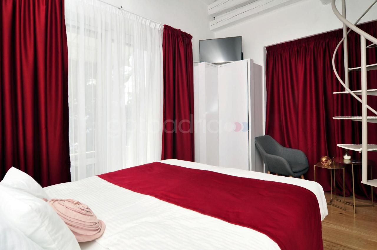ماكارسكا Beachfront Deluxe B&B المظهر الخارجي الصورة