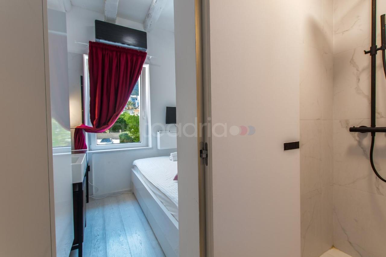 ماكارسكا Beachfront Deluxe B&B المظهر الخارجي الصورة