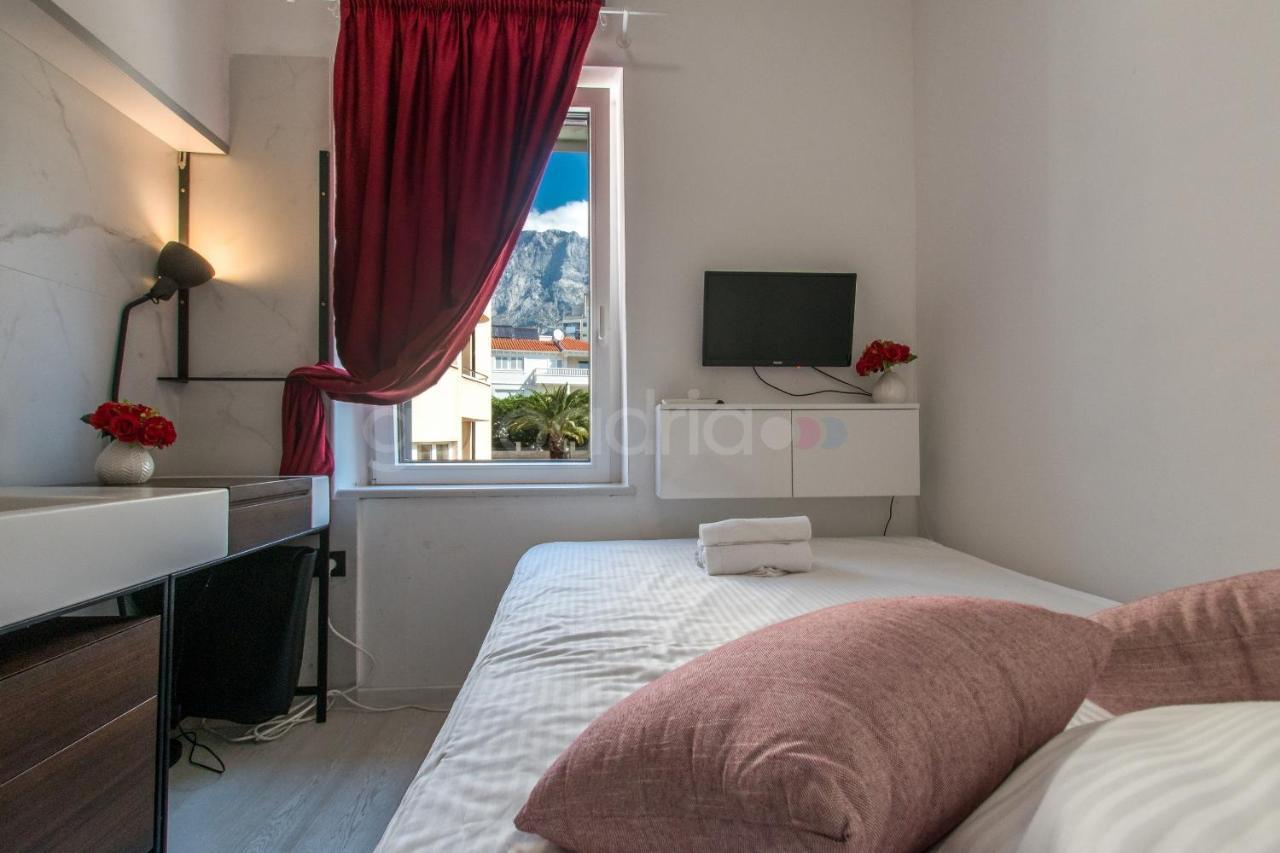 ماكارسكا Beachfront Deluxe B&B المظهر الخارجي الصورة